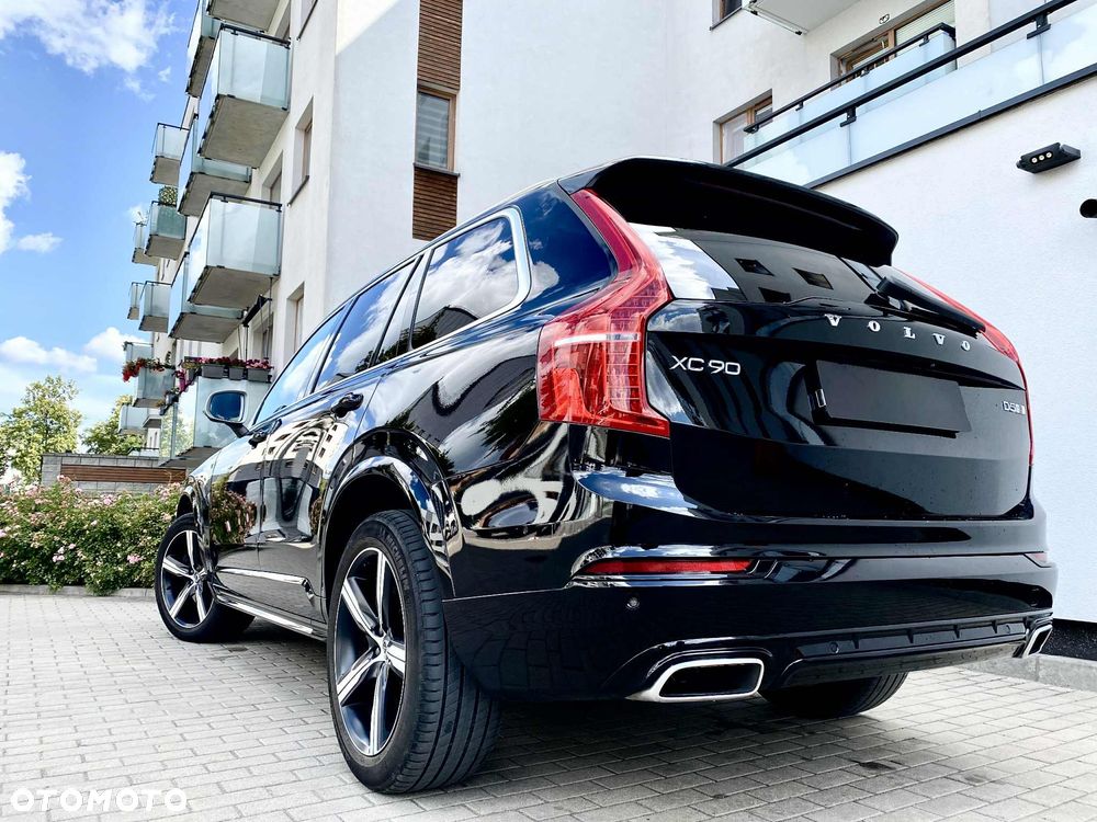 Volvo XC 90 D5 SCR AWD R-Design - 3