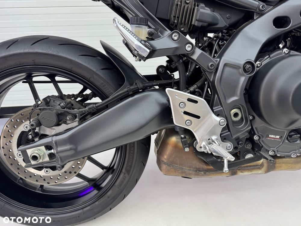 Yamaha MT - 19