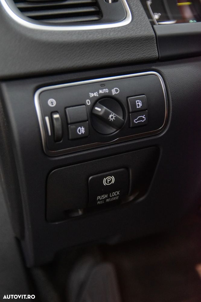 Volvo V60 - 25