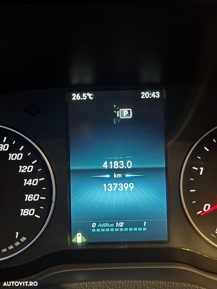 Mercedes-Benz Sprinter - 11