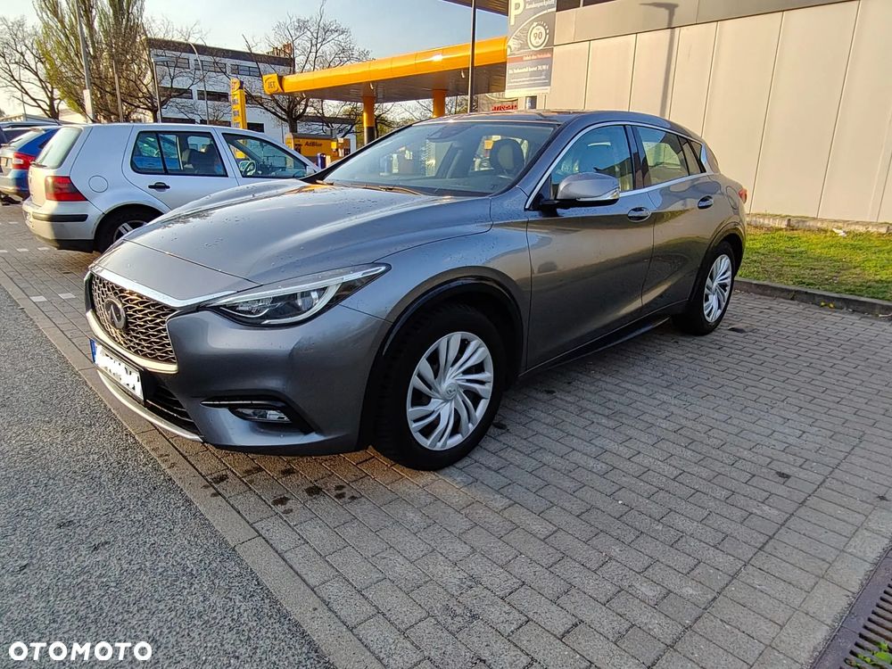 Infiniti Q30 1.5d - 4