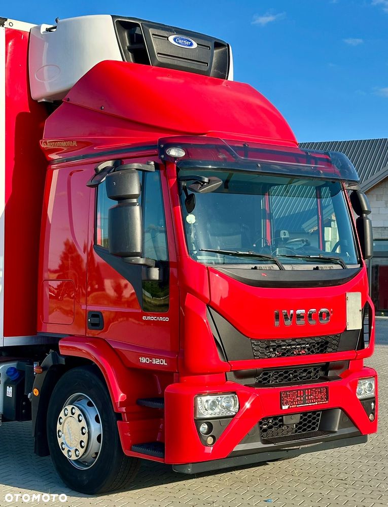 Iveco EUROCARGO 180-320 / CHŁODNIA / WINDA / 21 PALET / 8.5 M DŁUGOŚCI / CARRIER / SYPIALKA / EURO 6 - 8