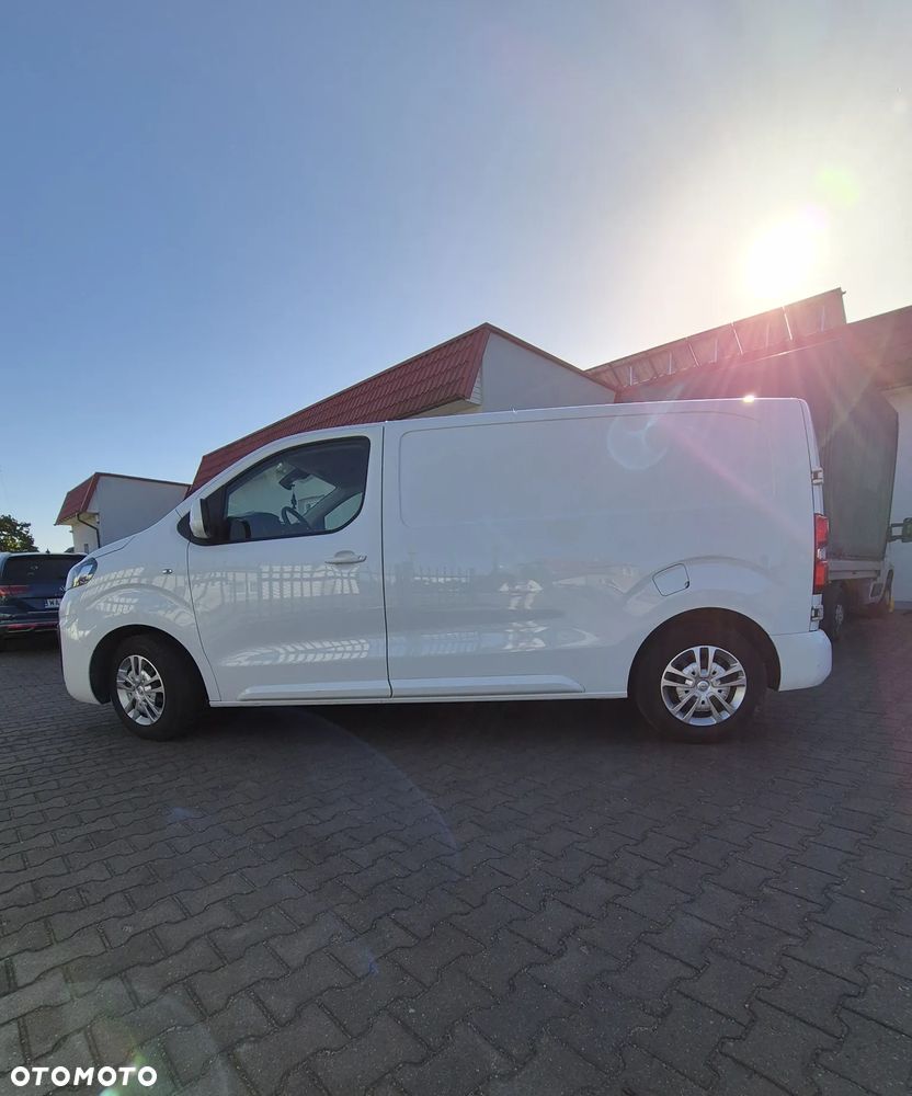 Opel Vivaro - 1