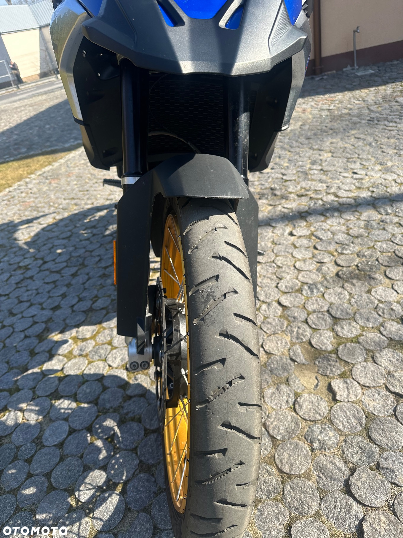 BMW F - 6