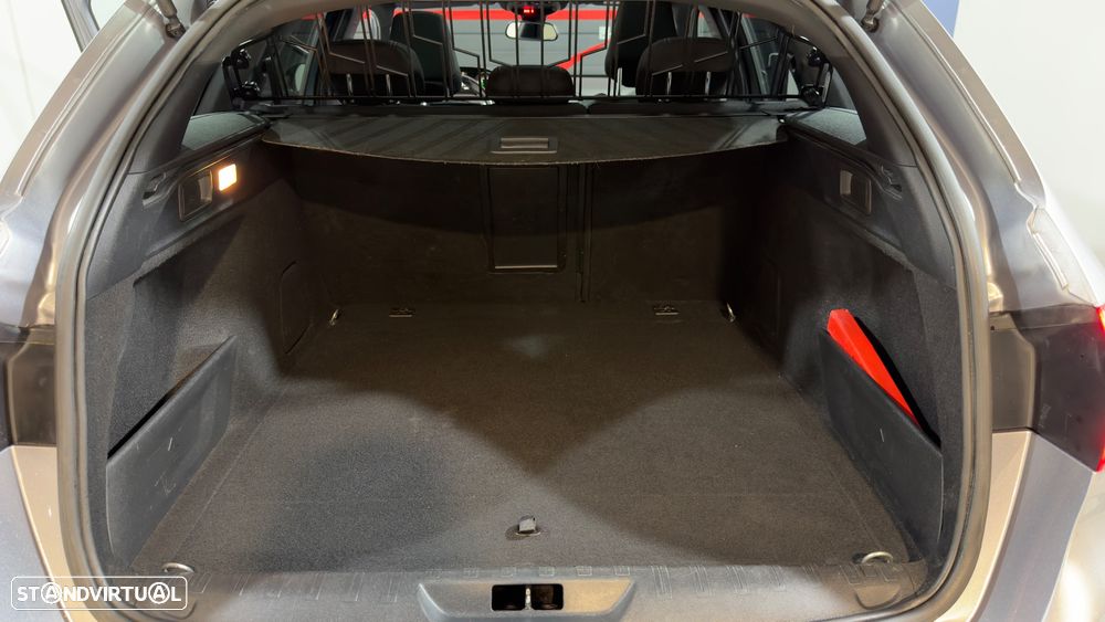 Peugeot 308 SW PureTech 130 EAT6 Stop & Start GT-Line Edition - 28