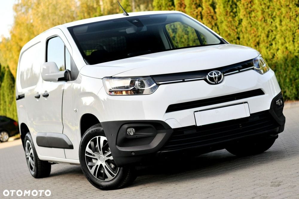 Toyota Proace City - 34