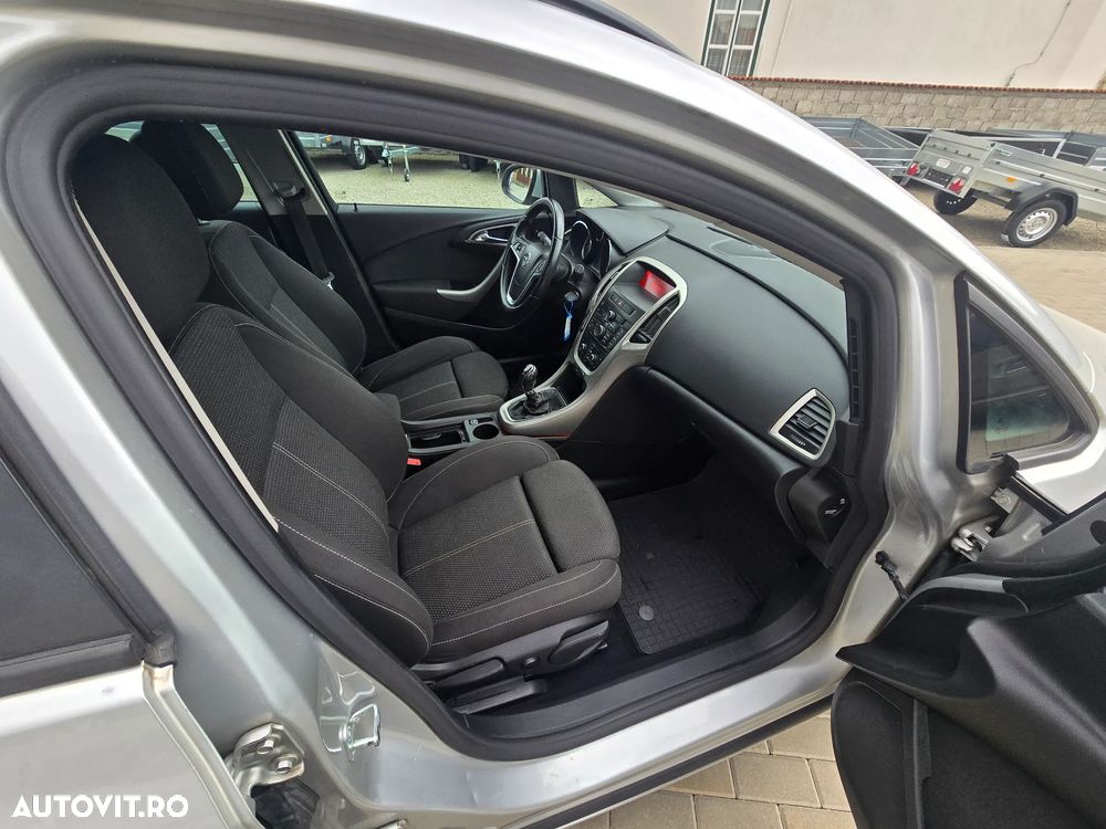 Opel Astra 1.7 CDTI DPF 150 Jahre - 11