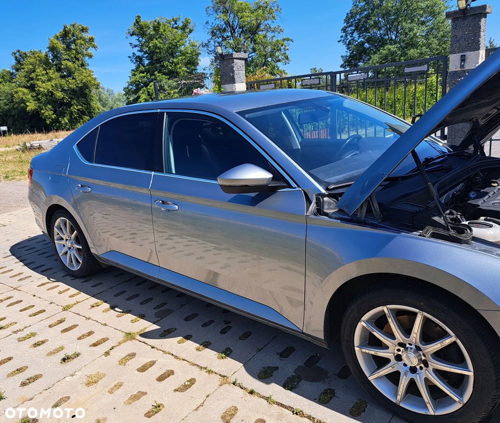 Skoda Superb 2.0 TDI Ambition - 13