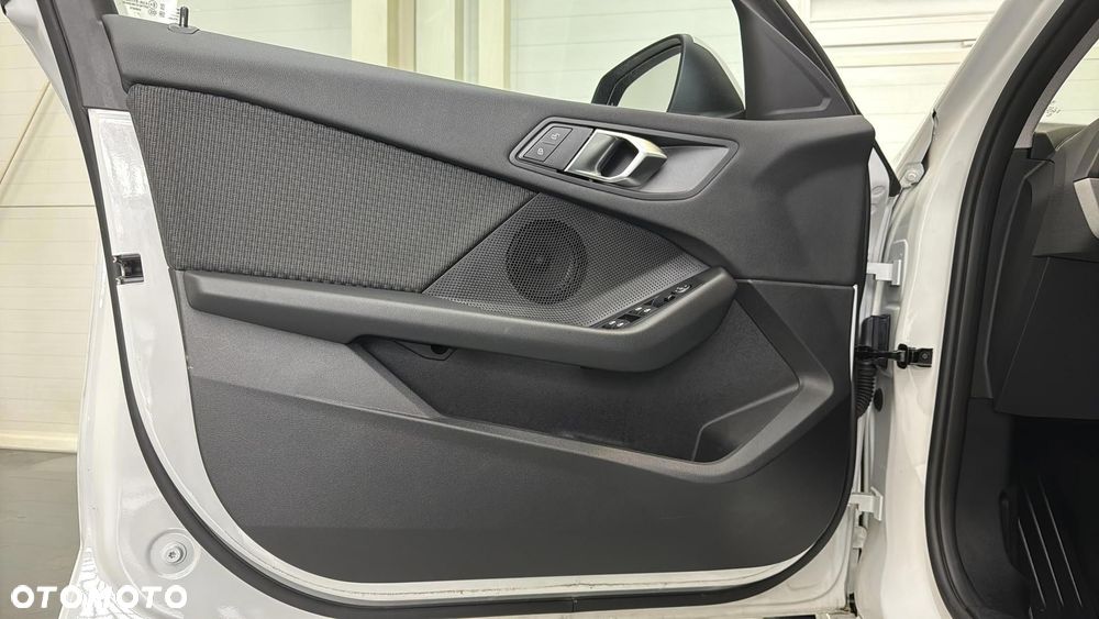 BMW Seria 1 118i Advantage - 11