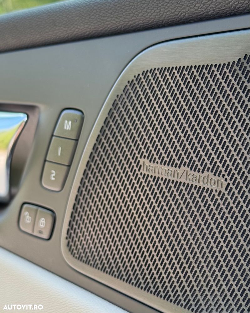 Volvo XC 60 - 12