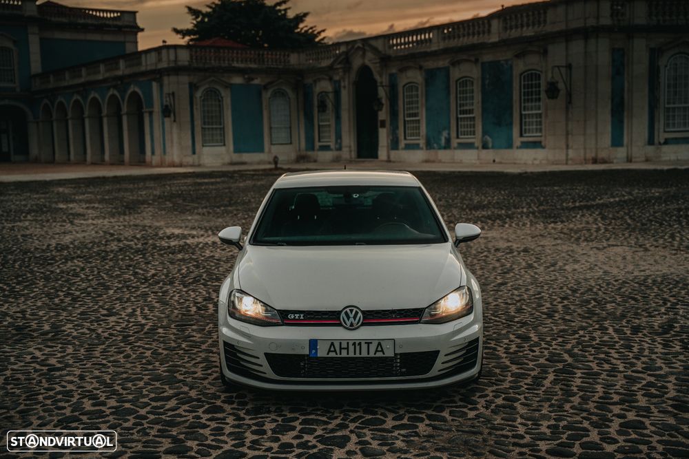 VW Golf GTI BlueMotion - 3