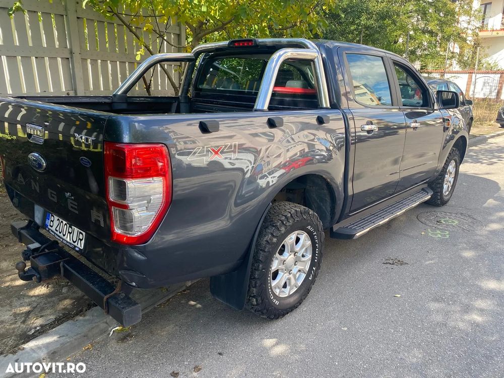 Ford Ranger Pick-Up 2.2 TDCi 4x4 Cabina Dubla XLT - 6