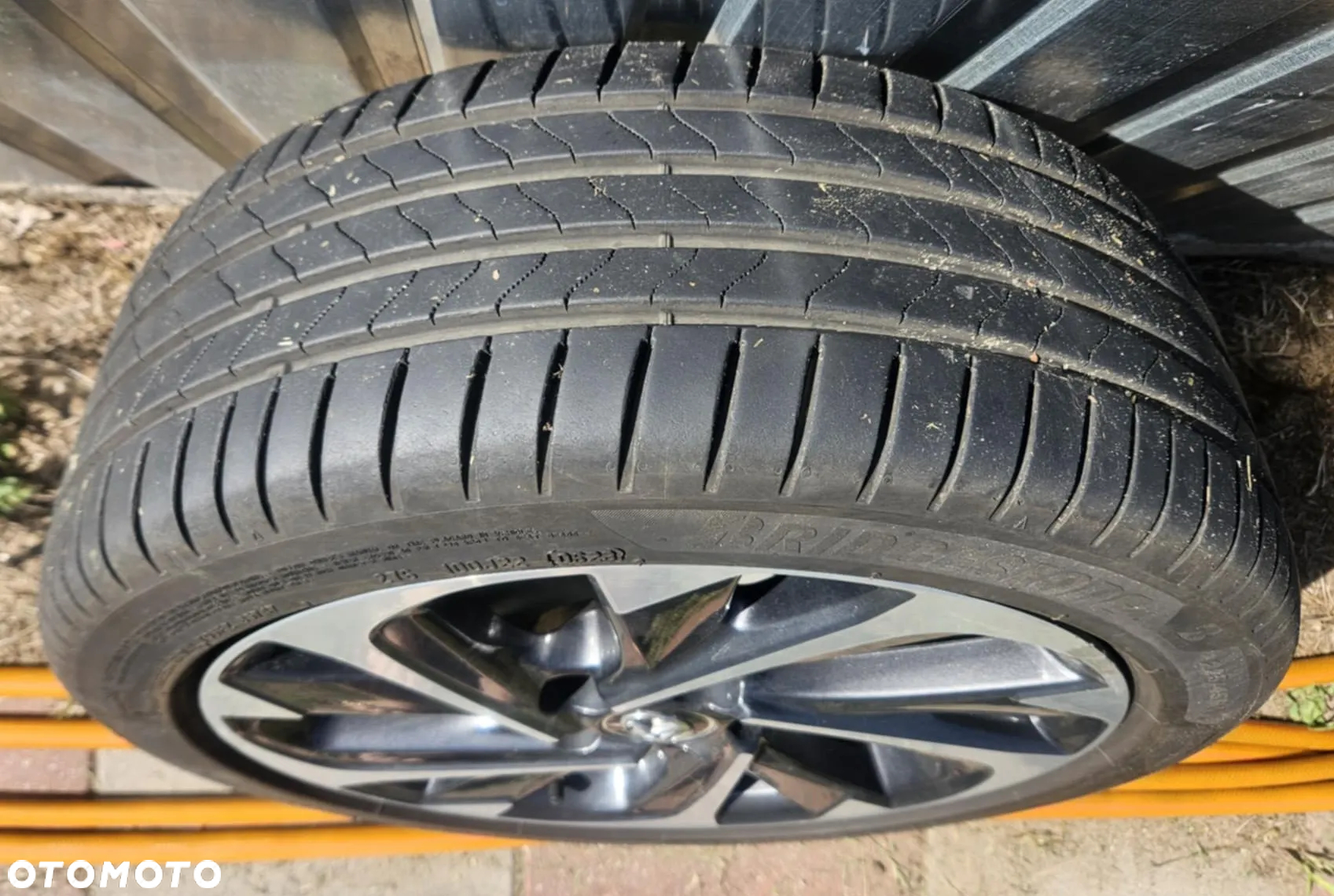 Oryginalne koła do Toyoty Corolla E21 (Auris) z czujnikami, opony Bridgestone Turanza - 5