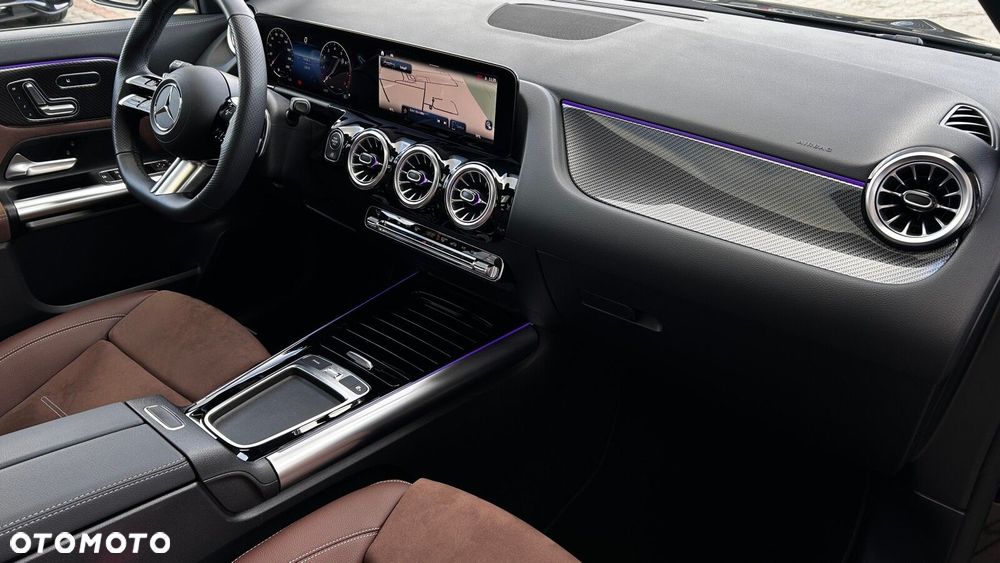 Mercedes-Benz GLA 200 mHEV AMG Line 7G-DCT - 23