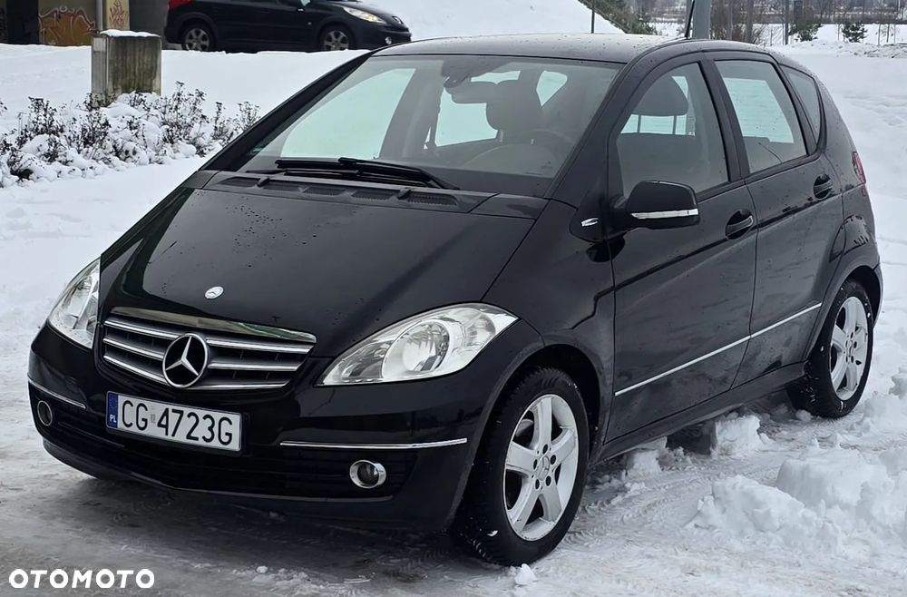 Mercedes-Benz Klasa A 150 BlueEFFICIENCY Elegance - 2