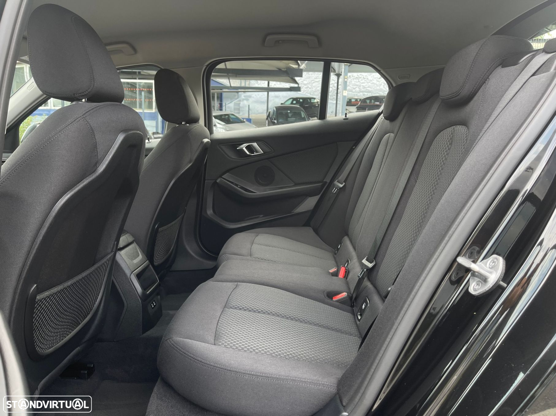 BMW 116 d Corporate Edition - 34