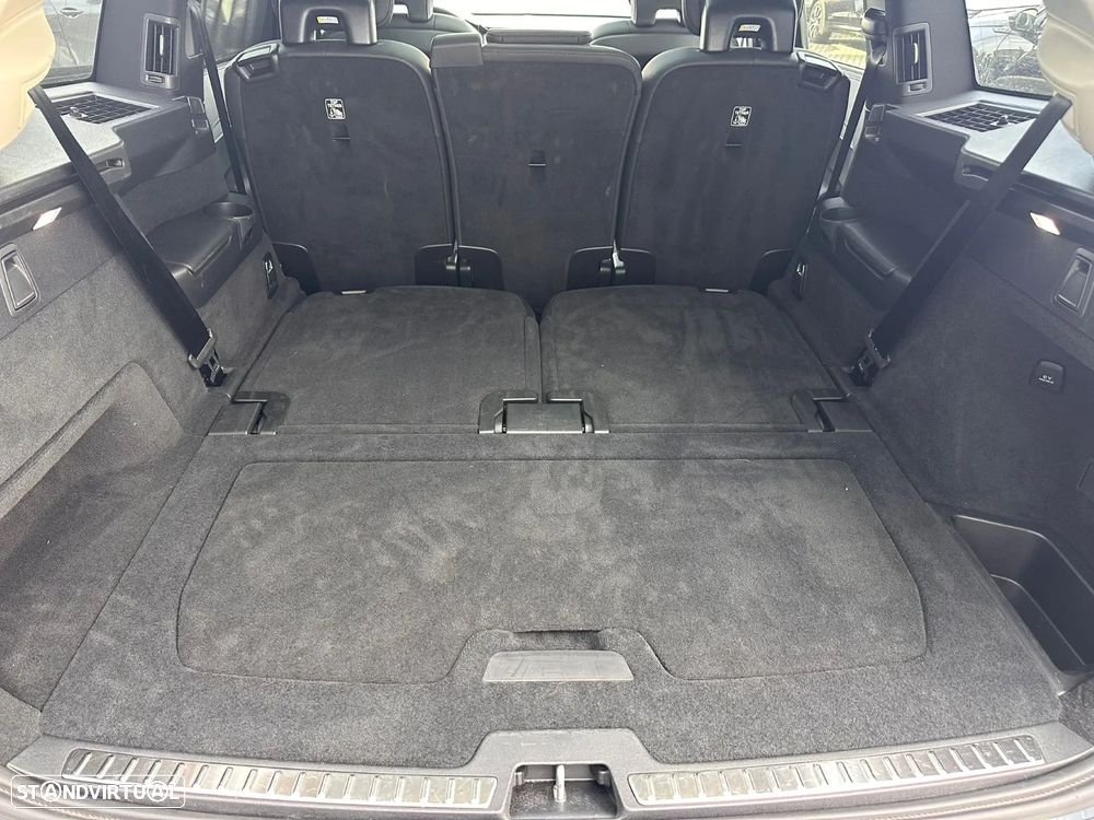 Volvo XC 90 2.0 T8 PHEV Plus Dark AWD — fotografia 11