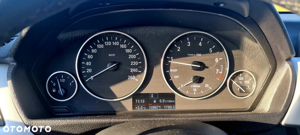 BMW Seria 3 316i - 23