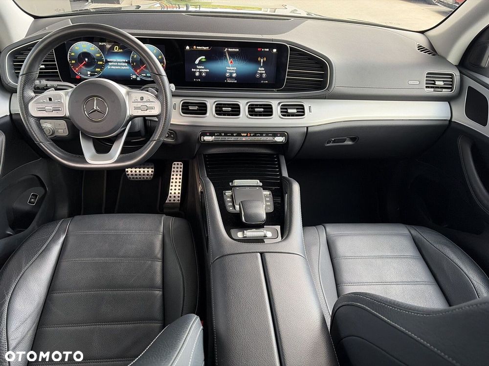 Mercedes-Benz GLS - 12