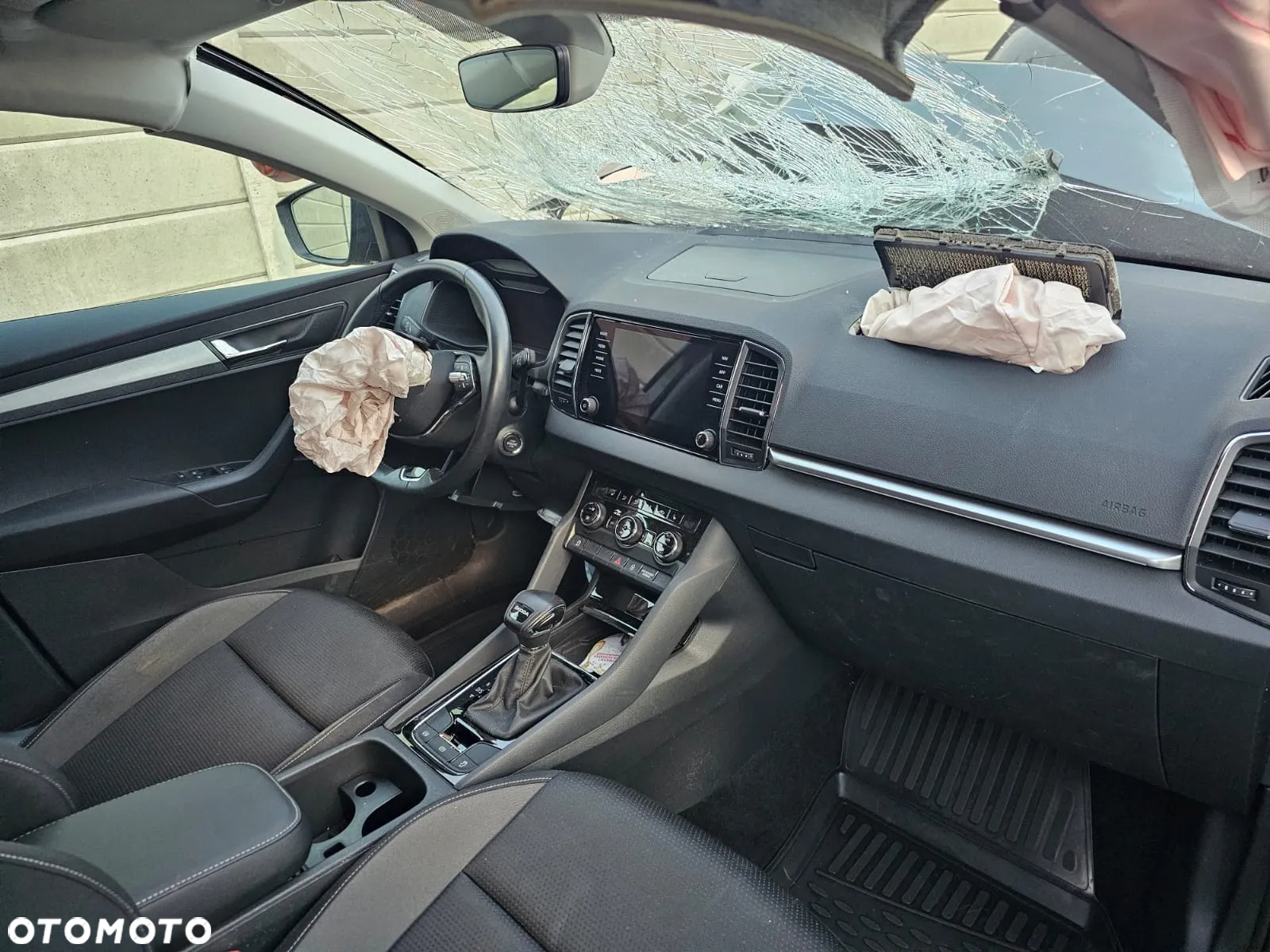 Skoda Karoq 1.5 TSI ACT DSG Tour - 7
