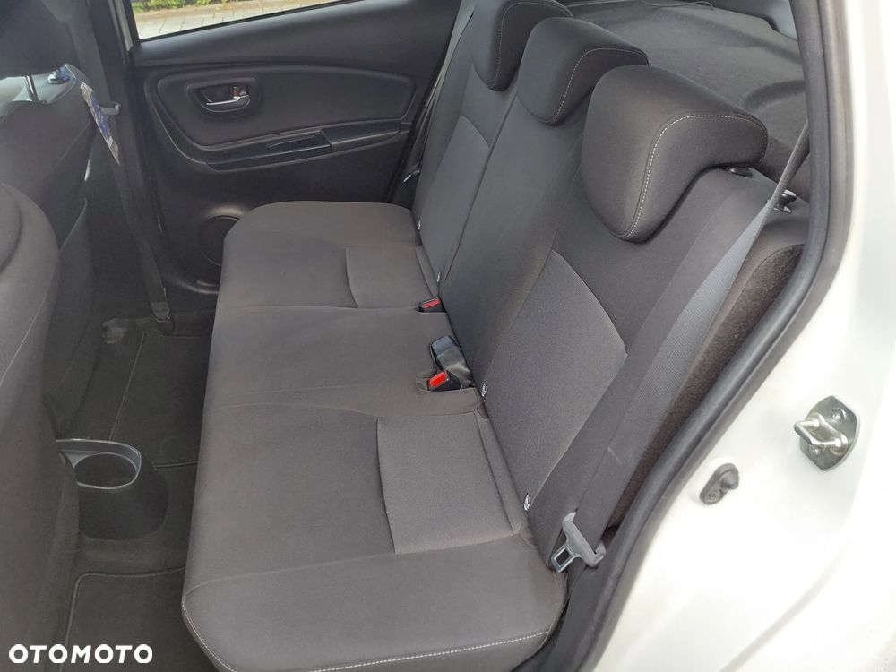 Toyota Yaris Hybrid 100 Premium - 16