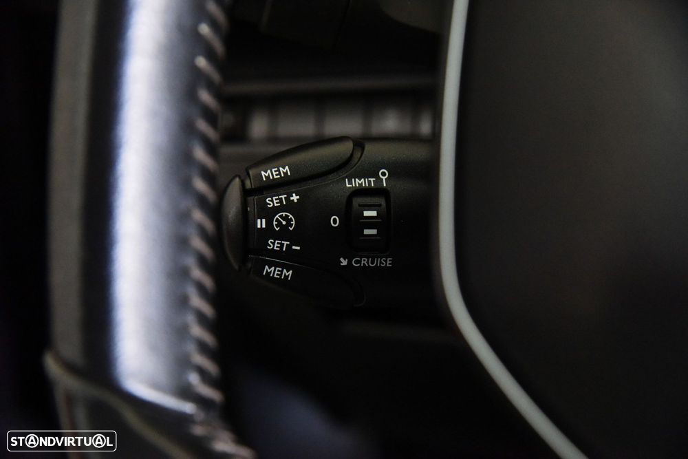 Peugeot 5008 1.2 PureTech Active Pack - 11