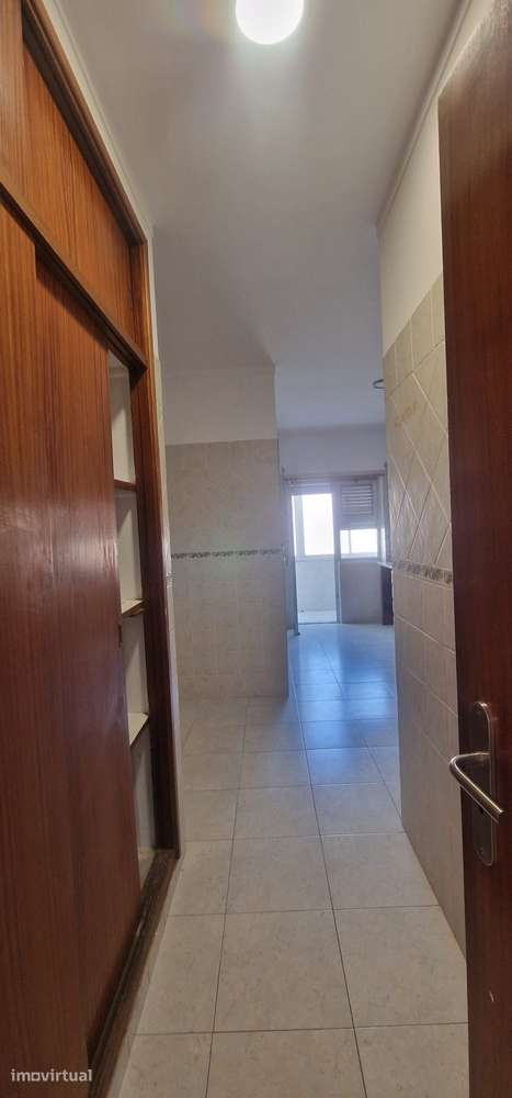 Apartamento T3 Almada - Grande imagem: 2/12