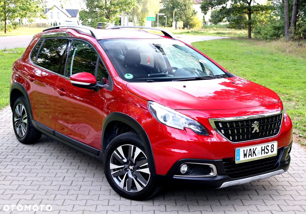 Peugeot 2008 1.2 Pure Tech Allure S&S - 16