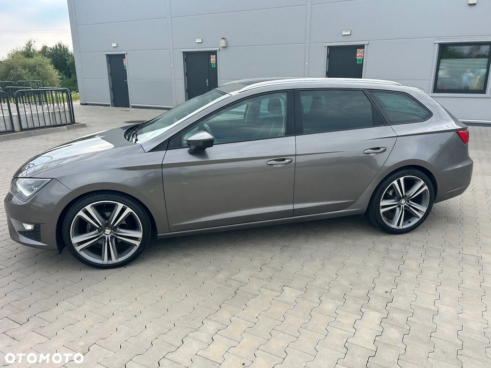 Seat Leon 2.0 TDI DPF Ecomotive FR - 17