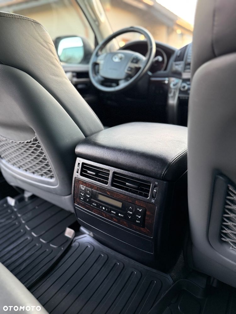 Toyota Land Cruiser LC 4.5 V8 D-4D Prestige 7os - 10