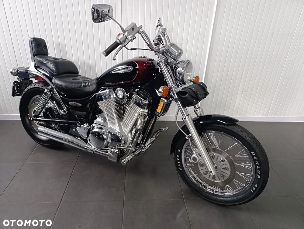 Suzuki Intruder - 17