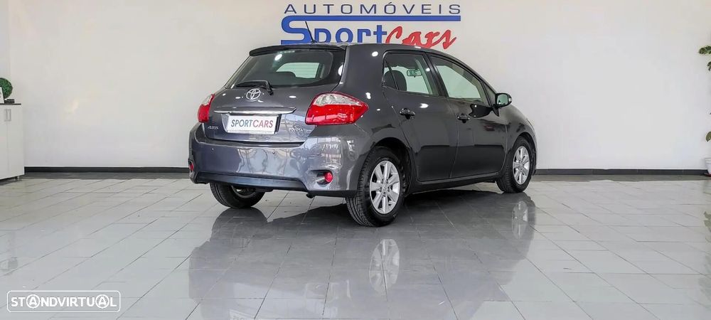 Toyota Auris 1.4 D-4D Sol - 3