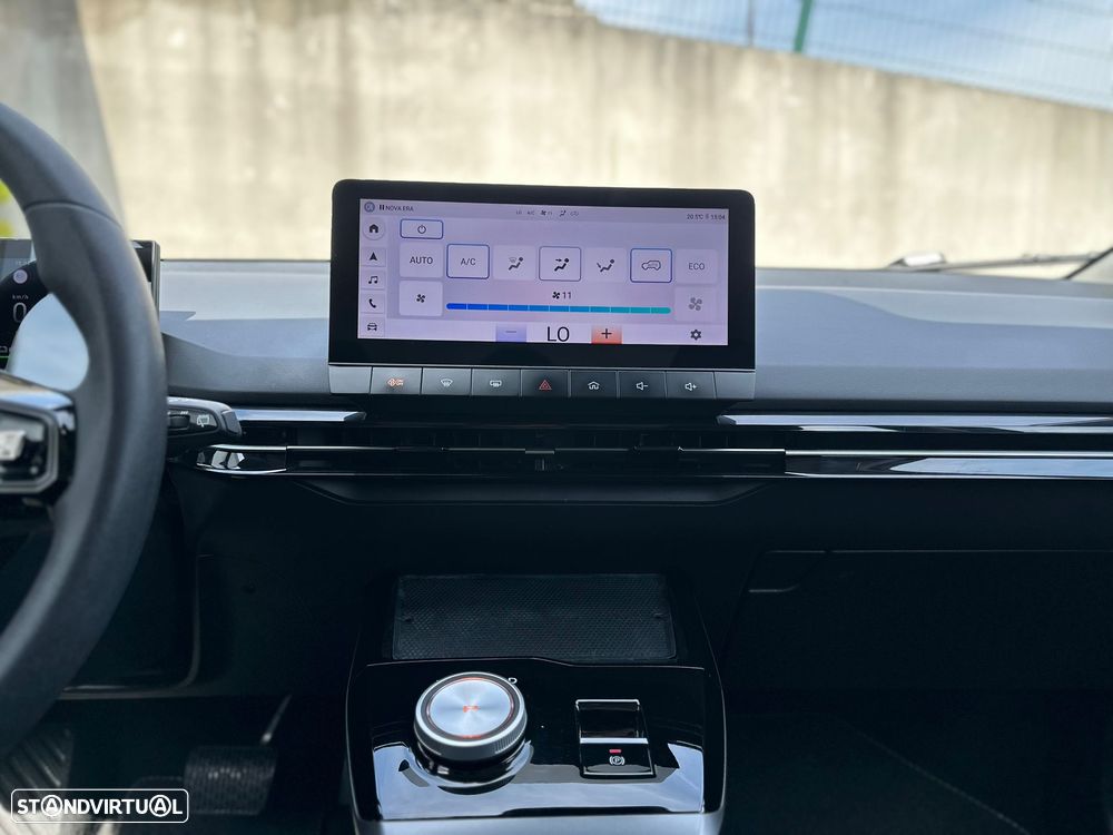 MG MG4 51 kWh Standard - 24