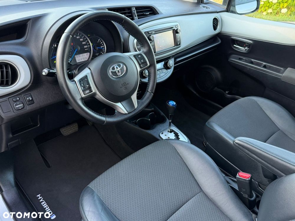 Toyota Yaris - 8