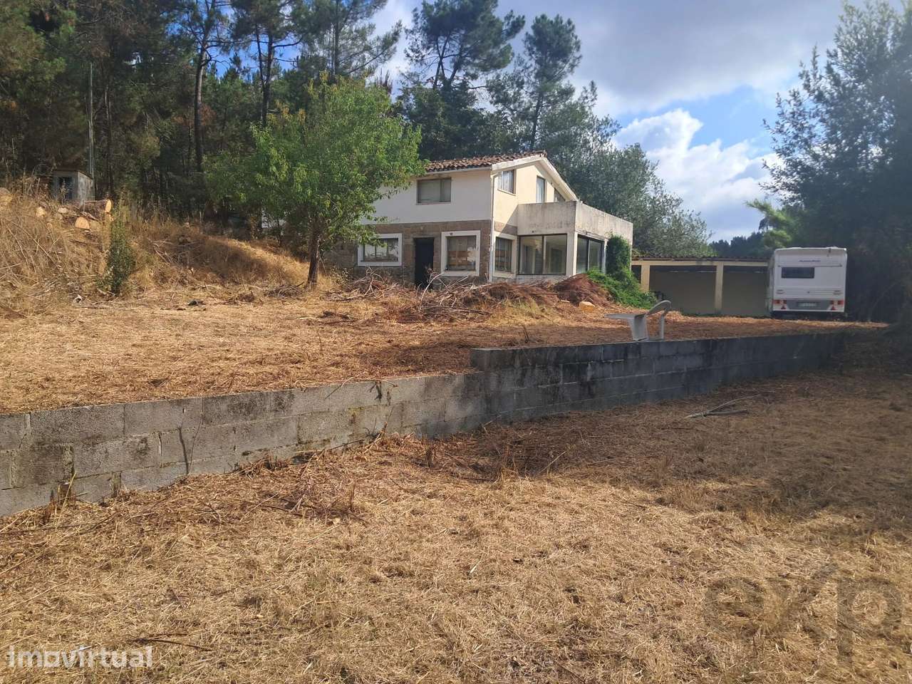 Casa de arrecadação T2 com 3.000 m² de terreno e total privacidade, a - Grande imagem: 2/31
