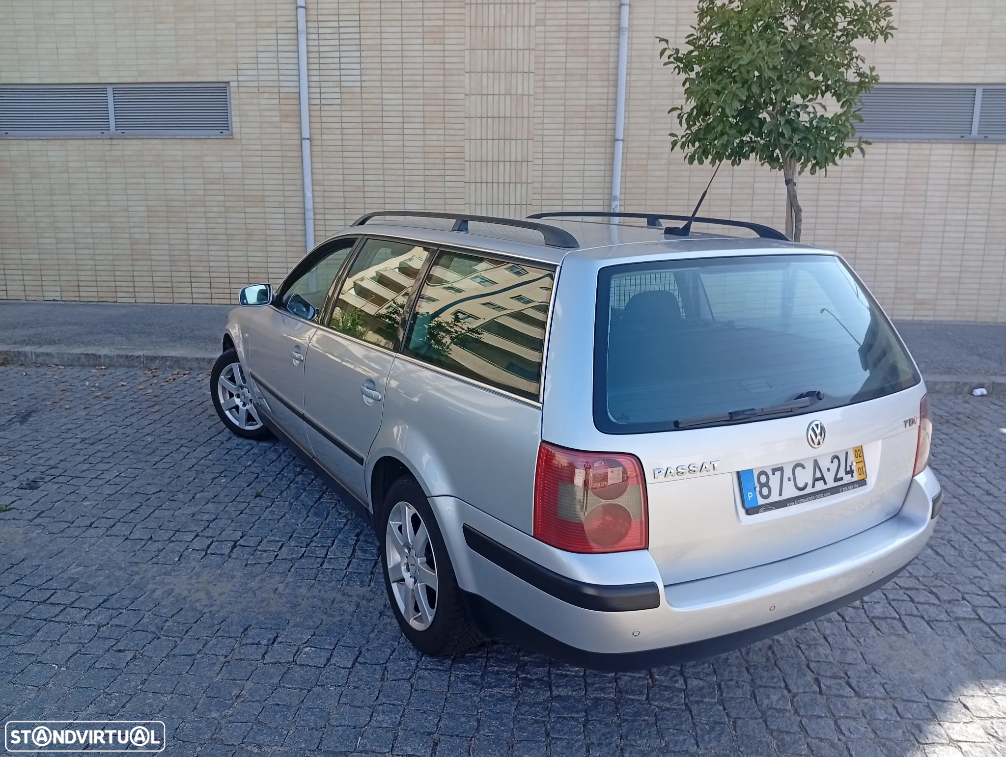 VW Passat 1.9 TDi 4Motion Highline - 10