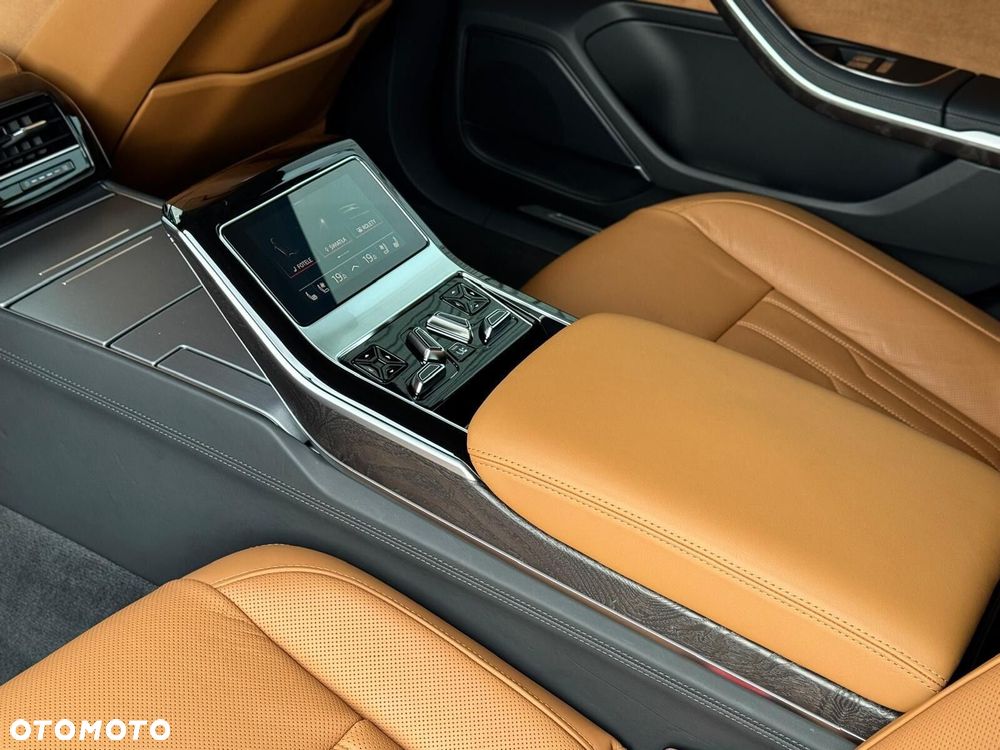 Audi A8 L 60 TFSI e Quattro Tiptronic - 22