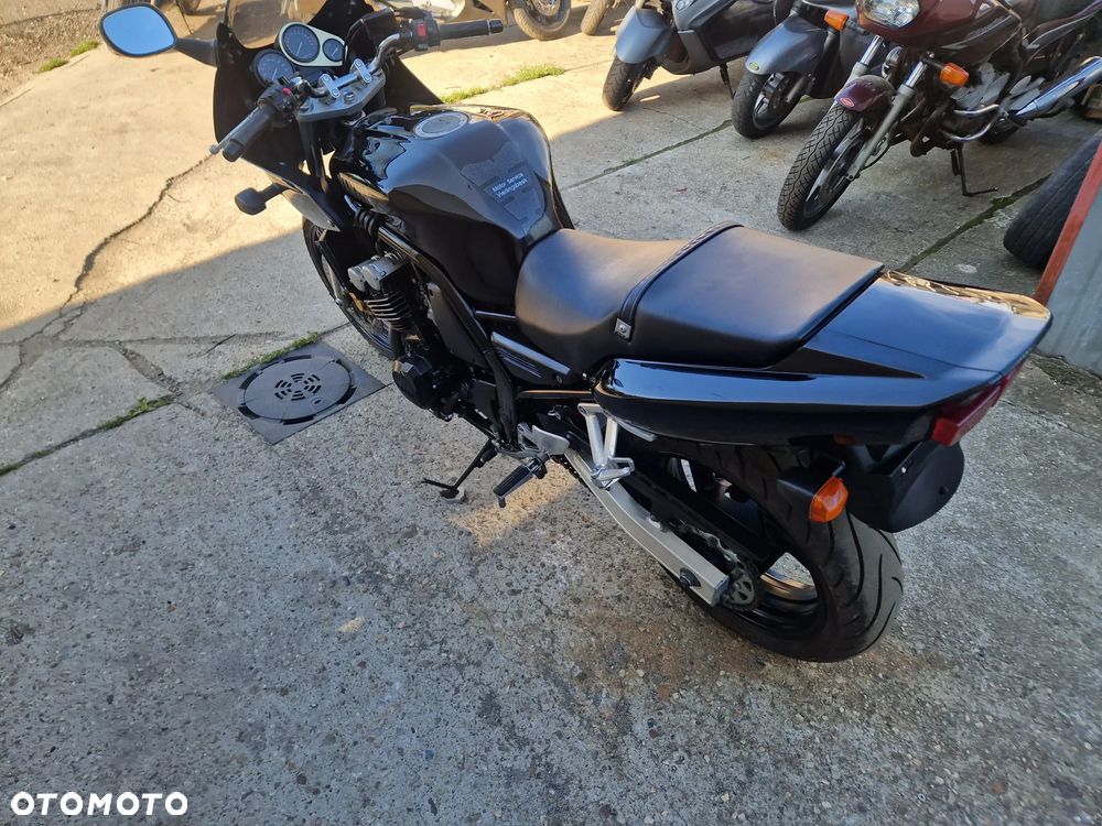 Yamaha FZ - 7