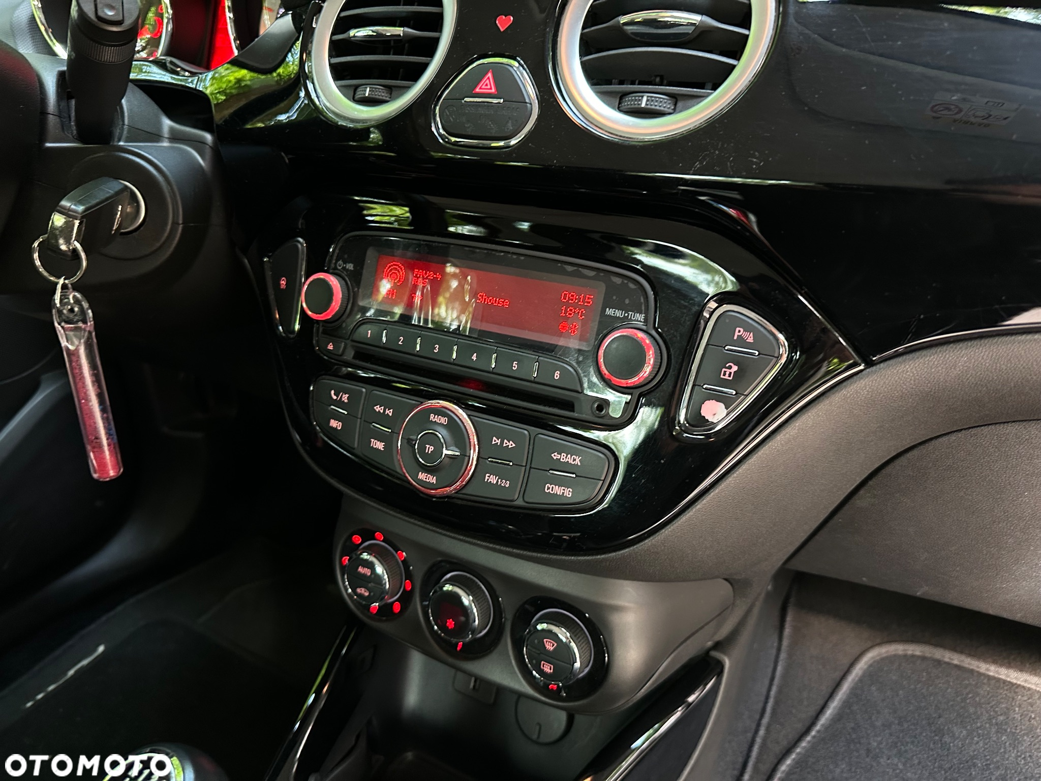 Opel Adam 1.4 Glam - 14