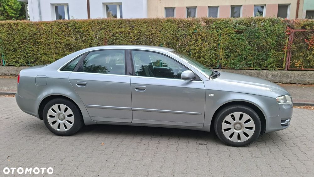 Audi A4 Limousine 2005 photo 4