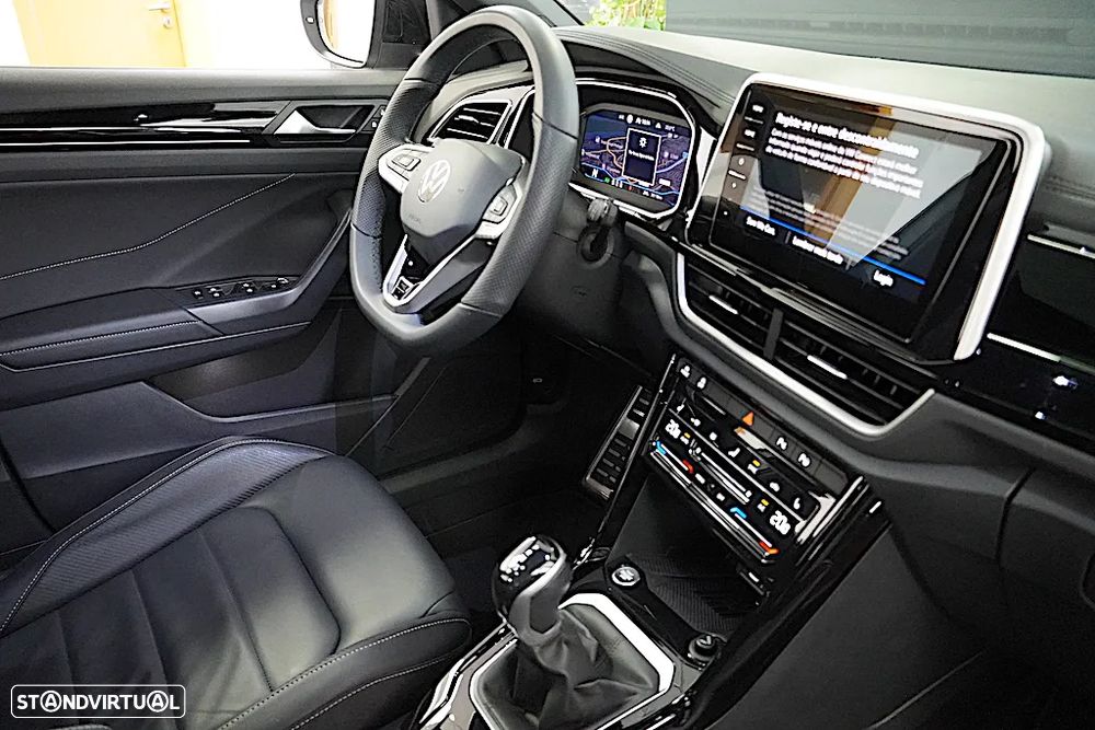 VW T-Roc 2.0 TDI R-Line DSG - 28