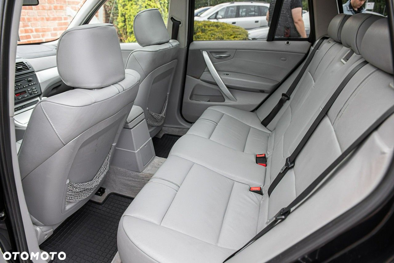 BMW X3 2.0d - 8