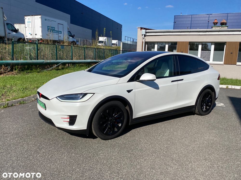 Tesla Model X 75D Allradantrieb - 2
