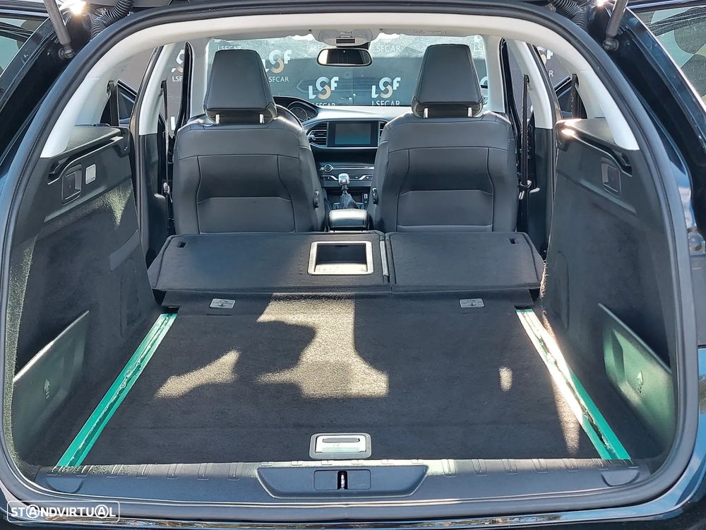 Peugeot 308 SW 1.6 e-HDi Allure J17 - 38