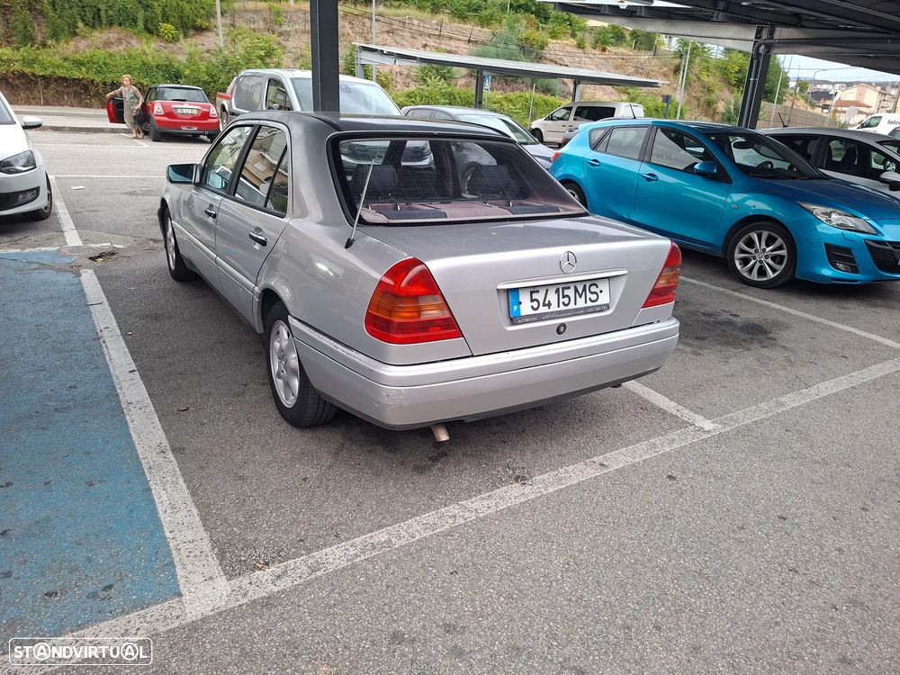 Mercedes-Benz C 220 D Elegance - 3