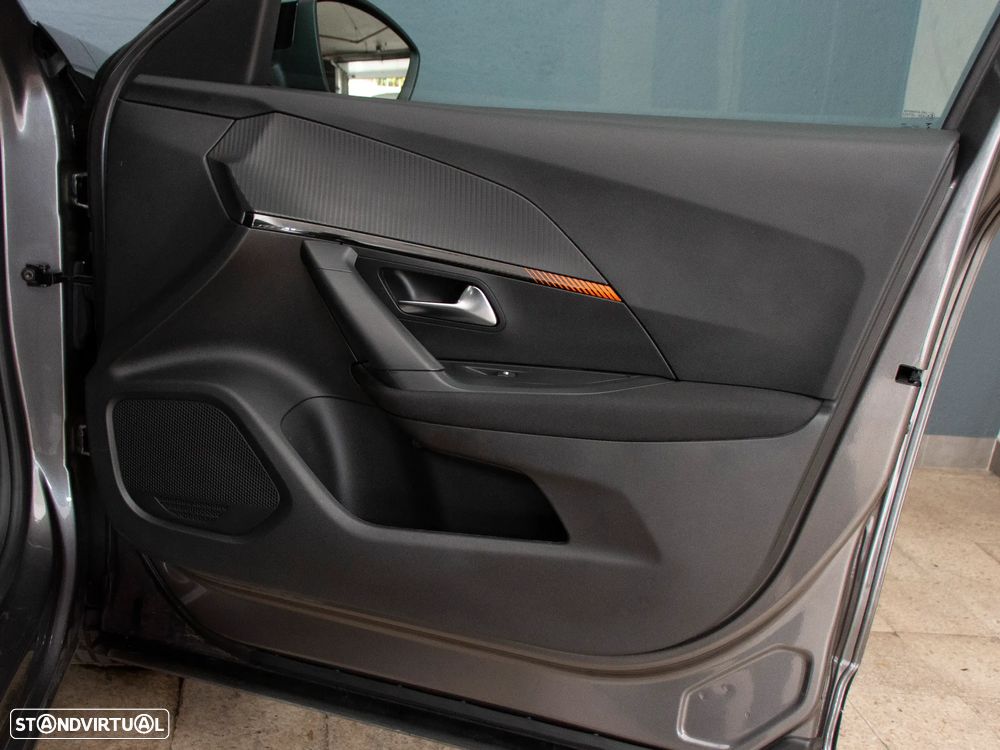 Peugeot 2008 1.2 PureTech Active - 11