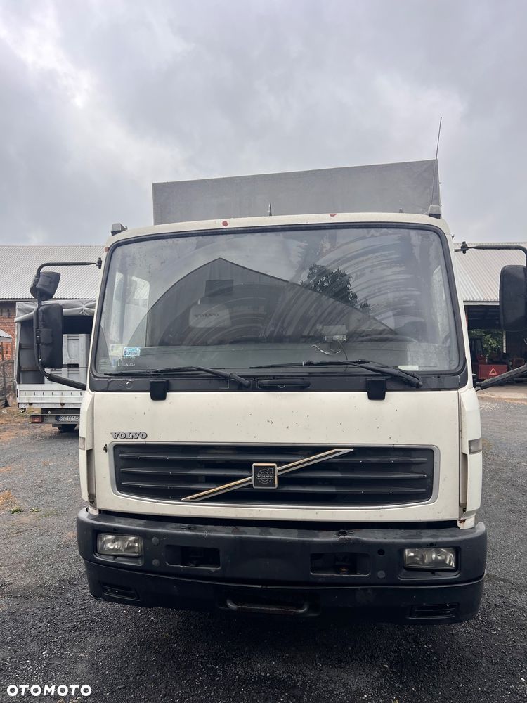 Volvo FL6 - 1