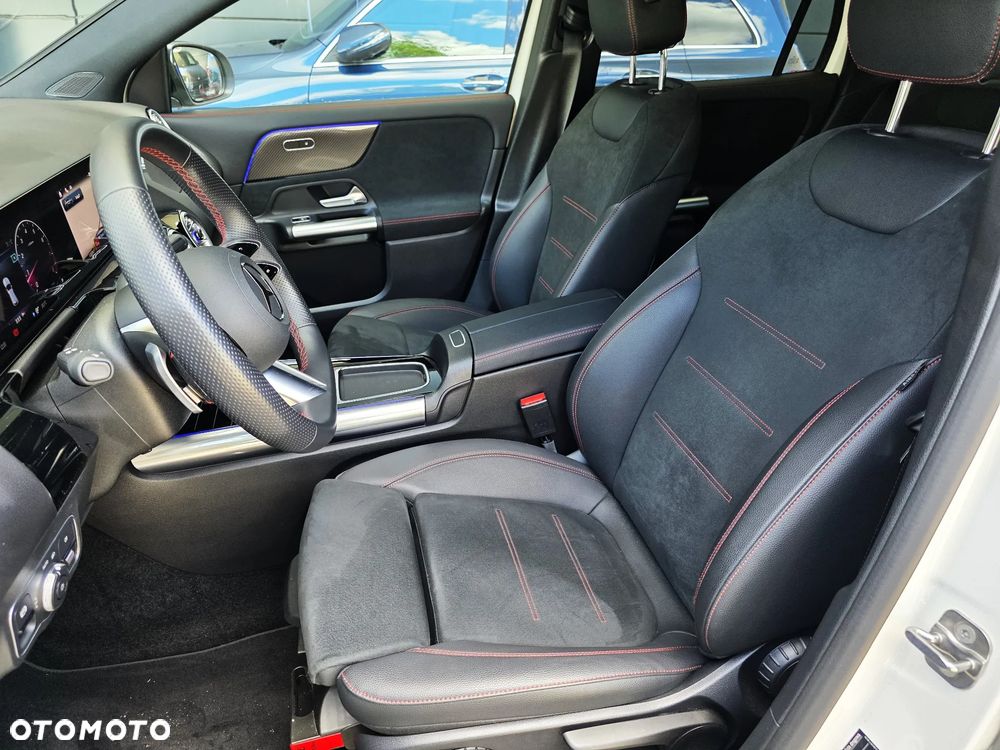 Mercedes-Benz GLA 200 AMG Line - 16