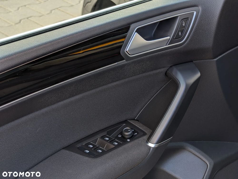 Volkswagen Touran 1.8 TSI (BlueMotion Technology) DSG Highline - 19