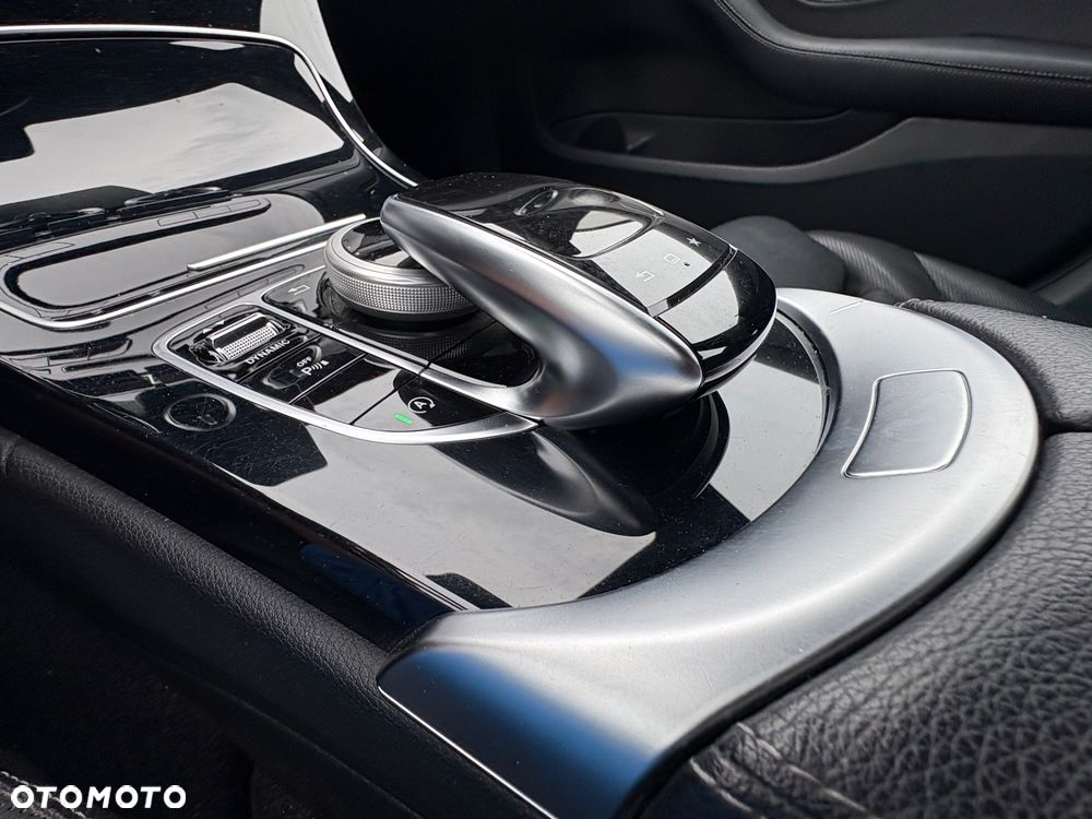 Mercedes-Benz Klasa C 300 7G-TRONIC Avantgarde - 21